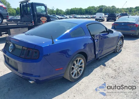 2014 Ford Mustang V6 z USA, uszkodzony, nr VIN 1ZVBP8AM6E5283340